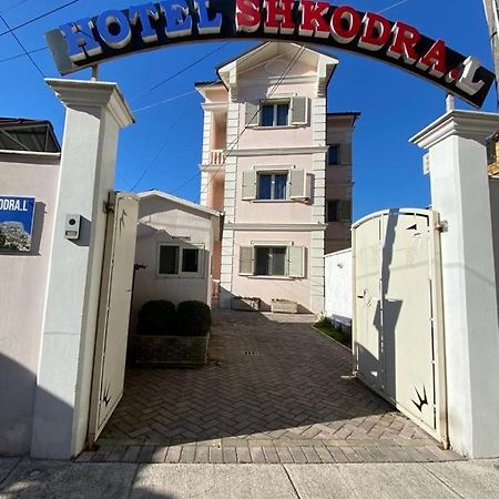 Hotel Shkodra L Extérieur photo